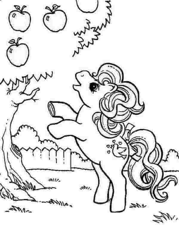 Pequeño Pony con Manzano