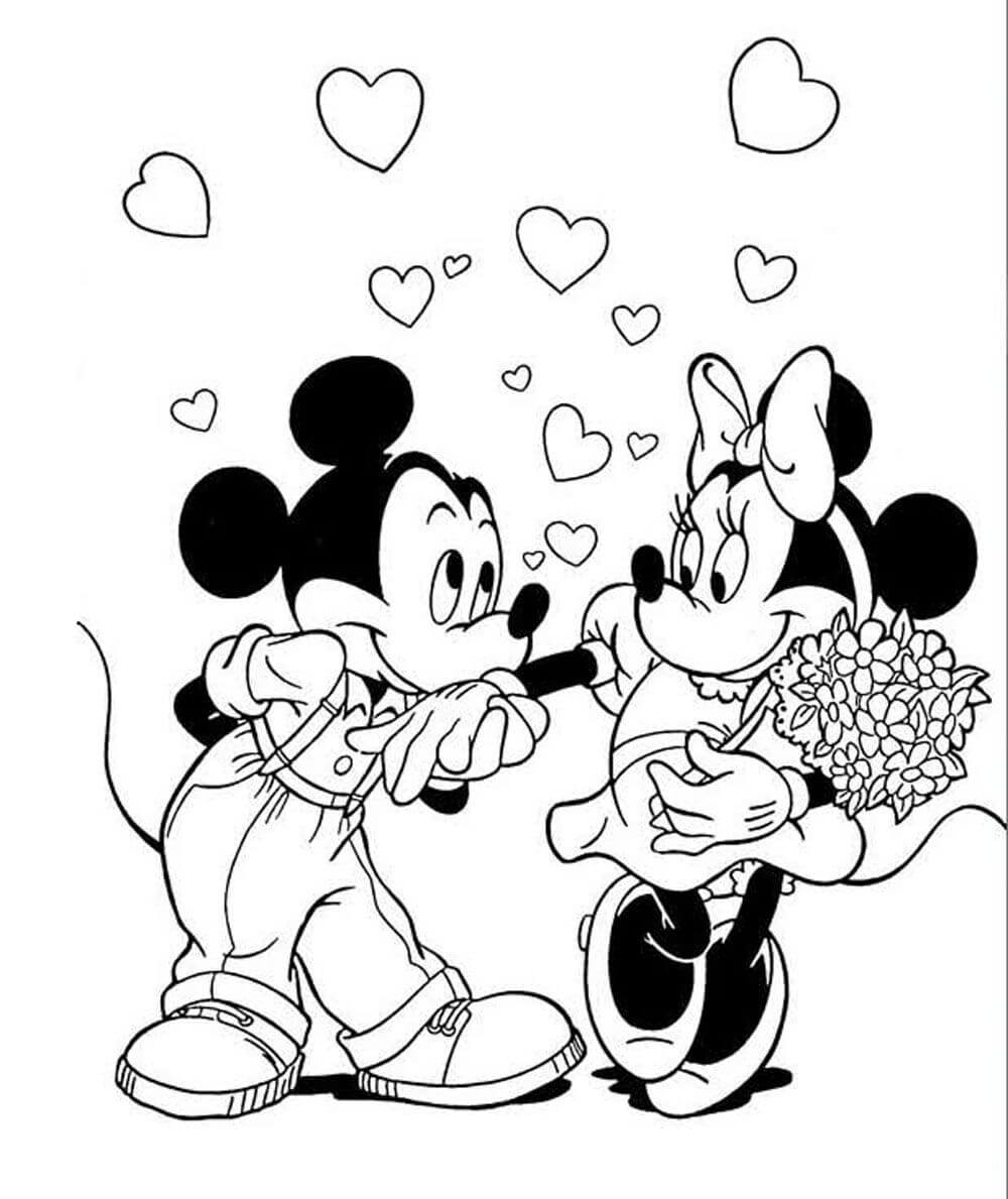 Mickey Mouse y Minnie Mouse Sonrientes sosteniendo un ramo de Flores