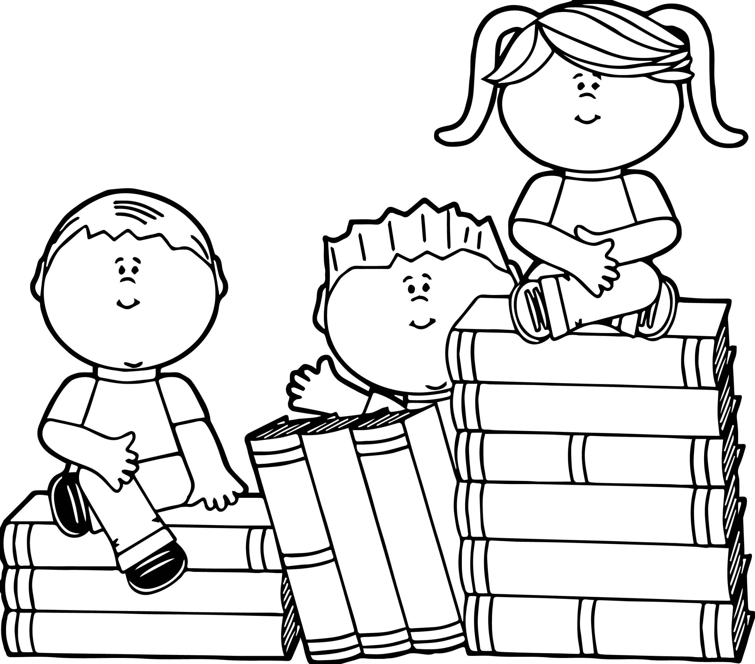 Tres Niños y Libros