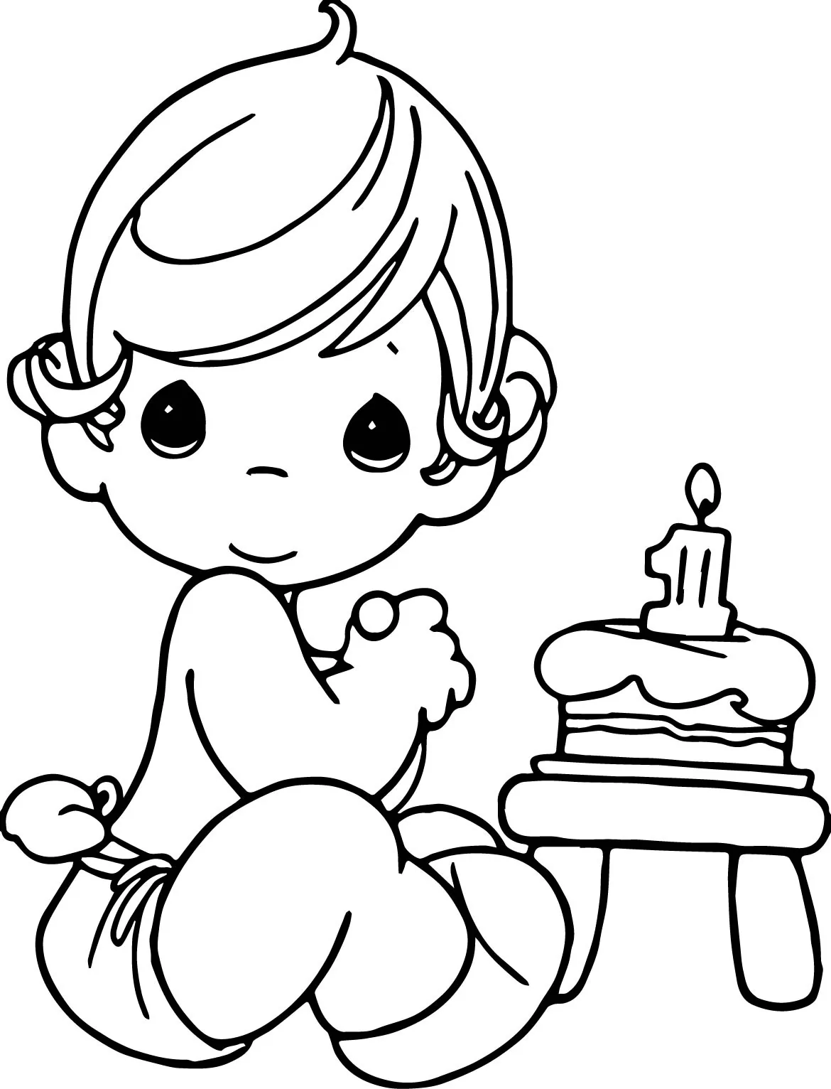 Kleiner Junge mit Geburtstagskuchen